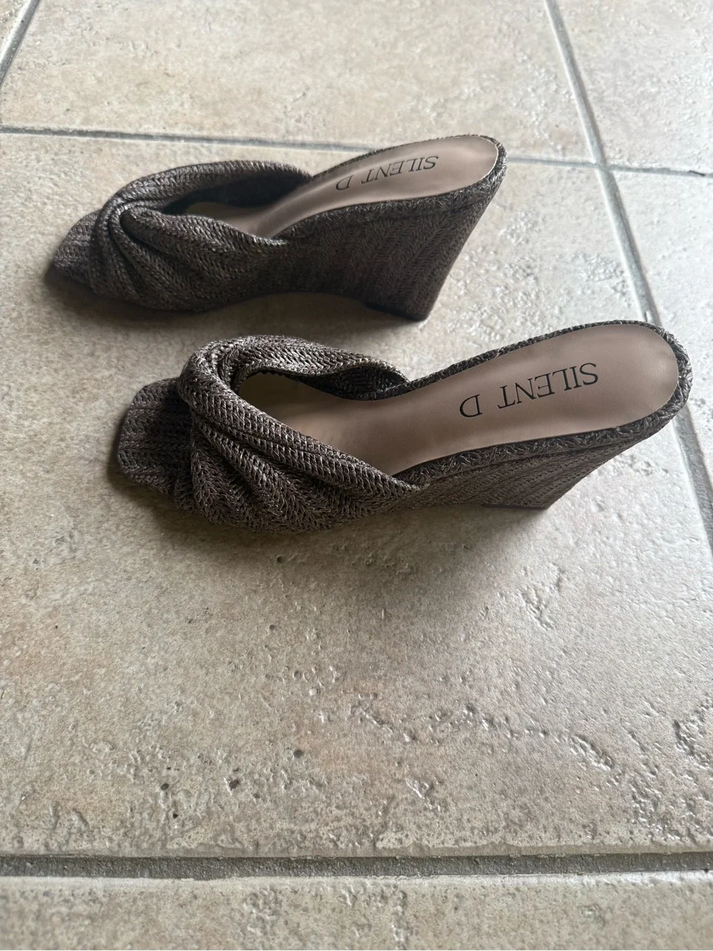 Silent D Katia Wedges
